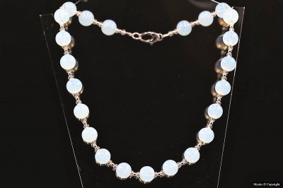 Collier court opalite